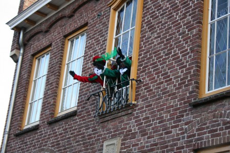 vanuit het gemeentehuis in Chaam